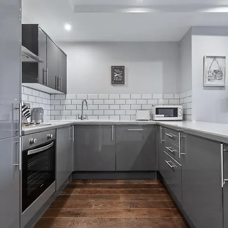 Ferienwohnung Majestic 4 At Reganway Rw4 London Exterior foto