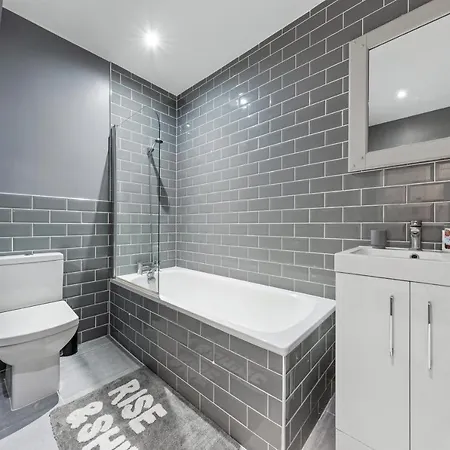 Ferienwohnung Majestic 4 At Reganway Rw4 London Exterior foto
