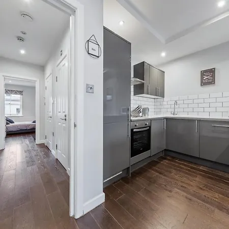 Ferienwohnung Majestic 4 At Reganway Rw4 London Exterior foto